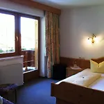 Haus Petra ゲストハウス *